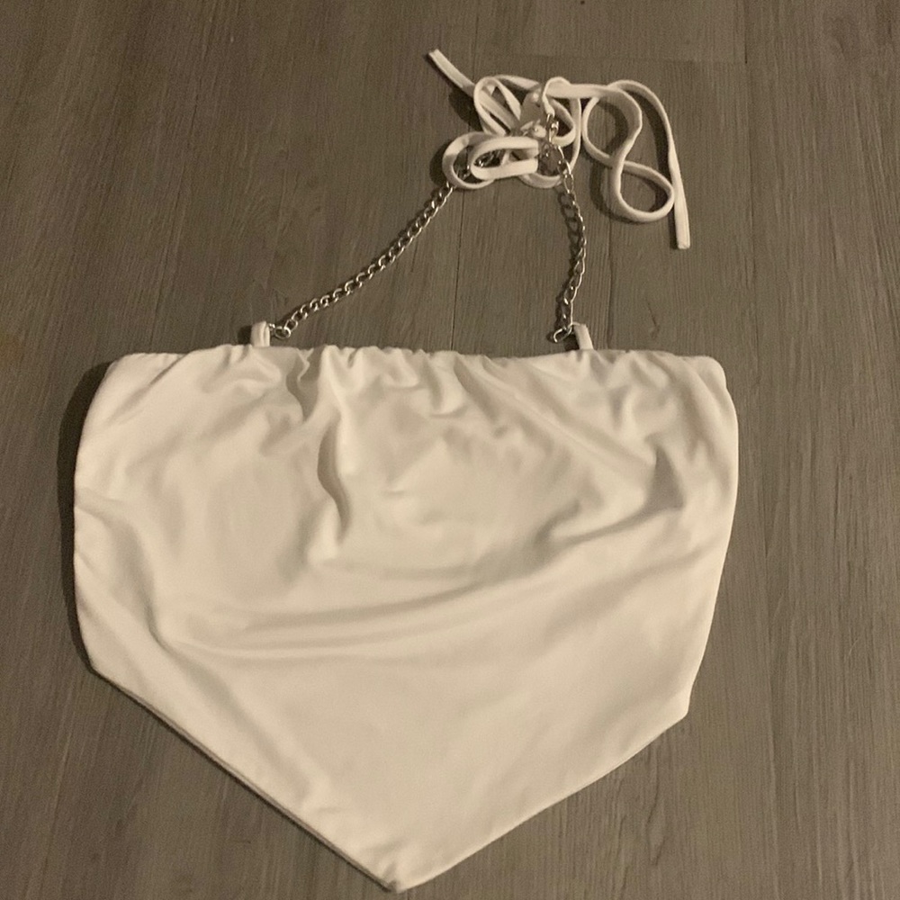 Color: White